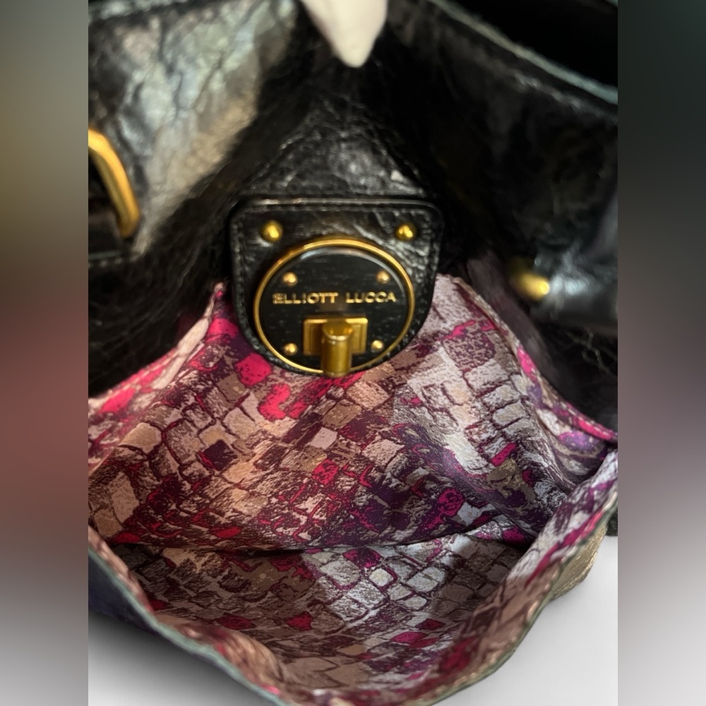 Elliott Lucca Black Leather Handbag - Picture 14 of 16